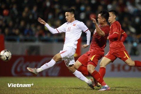Đội tuyển Việt Nam vất vả thắng ngược U22 Việt Nam hôm 23/12 vừa qua tại Quảng Ninh. (Ảnh: Kim Chi/Vietnam+) 