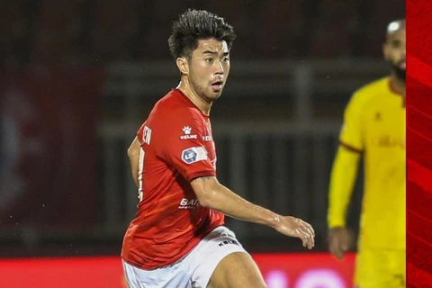 Lee Nguyễn thi đấu nỗ lực trong ngày ra mắt câu lạc bộ TP.HCM trên sân nhà Thống Nhất. (Ảnh: FB CLB) 