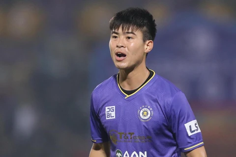Trung vệ Duy Mạnh quyết tâm cùng Hà Nội FC trở lại cuộc đua vô địch V-League 2021. (Ảnh: Kim Chi/Vietnam+) 