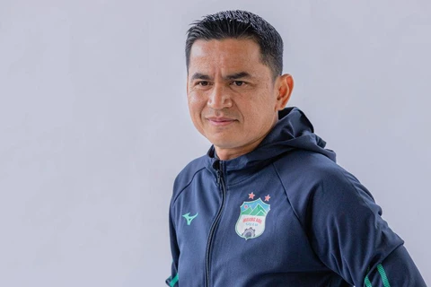 Huấn luyện viên Kiatisak hài lòng về chiến thắng của Hoàng Anh Gia Lai trước Bình Định. (Ảnh: FB CLB) 
