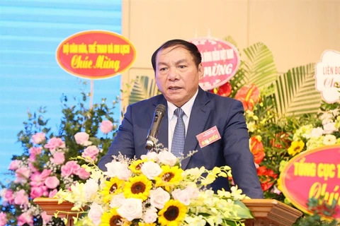Bộ trưởng Bộ Văn hóa Thể thao và Du lịch Nguyễn Văn Hùng phát biểu tại Đại hội đại biểu Ủy ban Olympic Việt Nam nhiệm kỳ VI (2021-2026). (Ảnh: Trần Huấn) 
