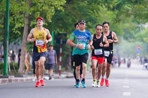 Giảy chạy VPBank Hanoi International Marathon 2023 diễn ra vào ngày 8/10/2023. (Ảnh: PV/Vietnam+)
