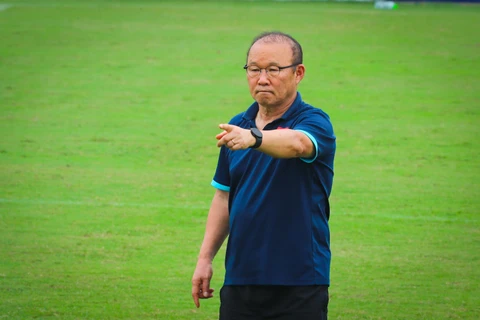 HLV Park Hang-seo cho biết bản thân gặp áp lực phải giành chiến thắng khi chỉ đạo tuyển Việt Nam đá trên sân nhà. (Ảnh: PV/Vietnam+)
