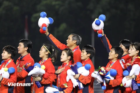 Đội tuyển nữ Việt Nam quyết tâm bảo vệ tấm huy chương vàng ở SEA Games 31. (Ảnh: PV/Vietnam+) 