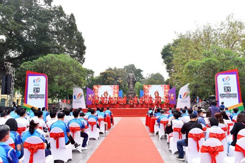 Lễ phát động Hà Nội đếm ngược 31 ngày hướng tới Đại hội Thể thao Đông Nam Á lần thứ 31 (SEA Games 31) diễn ra tại Tượng đài Lý Thái Tổ. (Ảnh: CTV/Vietnam+)