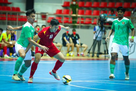 Cận cảnh tuyển futsal Việt Nam hòa 1-1 trong ngày ra quân SEA Games 31