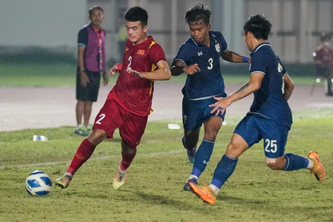 U19 Việt Nam đối đầu U19 Thái Lan cùng quyết tâm phải thắng nhằm quên đi thất bại bị loại ở bán kết. (Ảnh: VFF) 