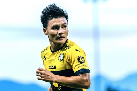 Chuyện Quang Hải ở Pau FC: Số 19 thêm thời gian và sự ủng hộ