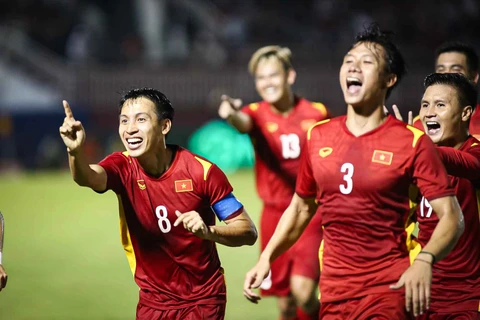 Đội tuyển Việt Nam dưới thời huấn luyện viên Park Hang-seo, sẽ lần đầu tiên được đối đầu câu lạc bộ lớn từ châu Âu. (Ảnh: PV/Vietnam+) 