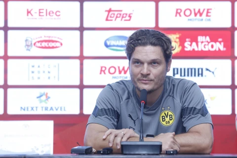 Huấn luyện viên trưởng câu lạc bộ Borussia Dortmund, ông Edin Terzic. (Ảnh: PV/Vietnam+) 