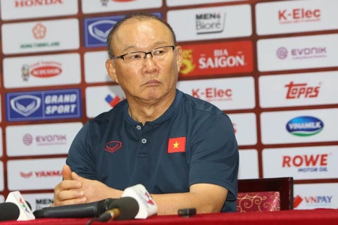 Huấn luyện viên Park Hang-seo hài lòng với trận thắng của tuyển Việt Nam trước Borussia Dortmund. (Ảnh: CTV/Vietnam+) 