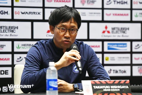Huấn luyện viên trưởng đội tuyển Singapore, ông Takayuki Nishigaya. (Ảnh: PV/Vietnam+) 