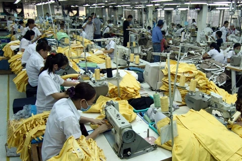 HSBC: Kinh tế Việt Nam phát triển với hai tốc độ 