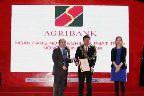 Agribank năm năm liên tiếp nhận giải tốp 10 VNR500 