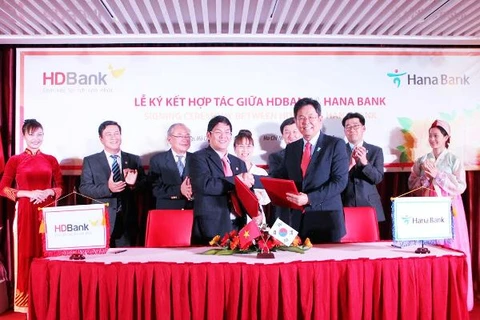 HDBank ký hợp tác chiến lược với ngân hàng Hàn Quốc