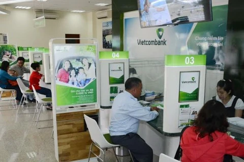Khách hàng giao dịch tại Vietcombank. (Nguồn: Vietcombank)