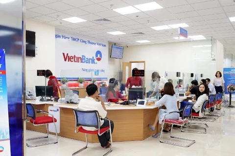 Chi nhánh Tràng An thu hút nhiều khách hàng đến giao dịch . (Nguồn: VietinBank)