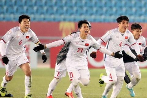 Niềm vui của các cầu thủ U23 Việt Nam sau khi thắng U23 Qatar sau những loạt đá 11m. (Ảnh: Hoàng Linh/TTXVN)