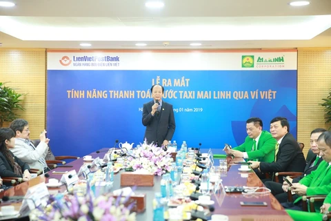 Ông Nguyễn Đình Thắng, Chủ tịch HĐQT LienVietPostBank phát biểu tại buổi lê. (Ảnh: CTV) 