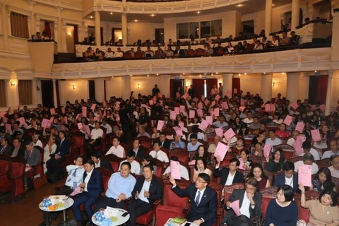 Các cổ đông tham dự đại hội tại HDBank. (Ảnh: CTV)