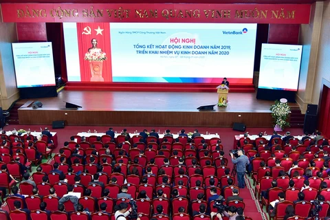 Lãnh đạo VietinBank phát biểu tại hội nghị. (Ảnh: T.H/vietnam+)