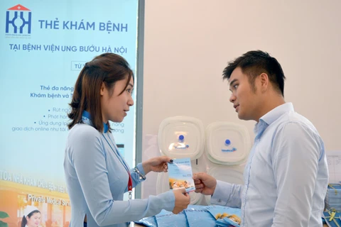 VietinBank triển khai dịch vụ Thanh toán trực tuyến qua thẻ khám chữa bệnh - giải pháp thanh toán hiện đại, mang tới nhiều tiện ích cho bệnh nhân và bệnh viện. (Ảnh:Vietnam+)