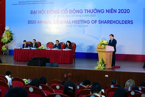 Ông Lê Đức Thọ, Chủ tịch Hội đồng quản trị VietinBank phát biểu tại Đại hội. (Ảnh: CTV/Vietnam+)