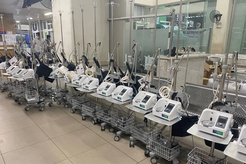 1.000 máy thở oxy dòng cao HFNC được VPBank tài trợ cho các tỉnh, thành phía Nam. (Ảnh: Vietnam+)