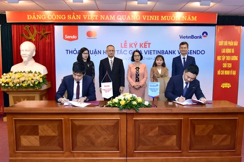 VietinBank và Sendo ký kết thỏa thuận hợp tác. (Ảnh: Vietnam+)