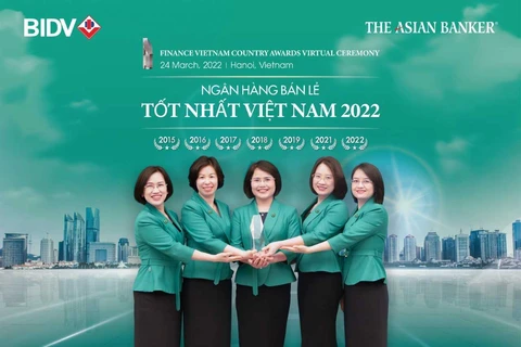 BIDV nhận giải ngân hàng dành cho khách hàng cá nhân tốt nhất Việt Nam lần thứ 7. (Ảnh: Vietnam+)