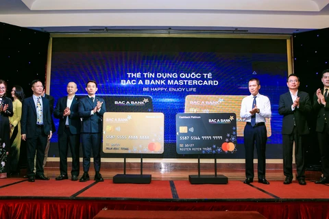 BAC A BANK ra mắt 2 dòng thẻ tín dụng mới với giải pháp thanh toán không tiền mặt tối ưu, an toàn và tiện lợi. (ẢNh: Vietnam+)