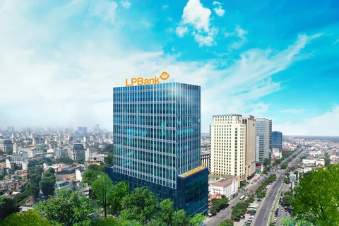 LPBank phát hành Chứng chỉ tiền gửi trung và dài hạn cho khách hàng cá nhân và khách hàng doanh nghiệp. (Ảnh: PV/Vietnam+)