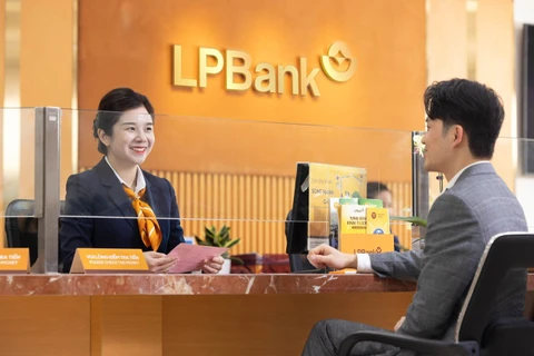 Nền tảng ngân hàng số LienViet24h đổi tên thành LPBank. (Ảnh: Vietnam+)