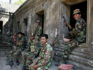 Binh lính Campuchia (Ảnh: Reuters)