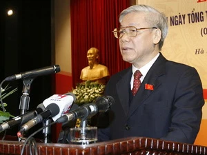 Chủ tịch Quốc hội Nguyễn Phú Trọng đọc diễn văn tại lễ kỷ niệm. (Ảnh: Trí Dũng/TTXVN)