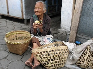 Người nghèo ở Indonesia. (Nguồn: Internet)