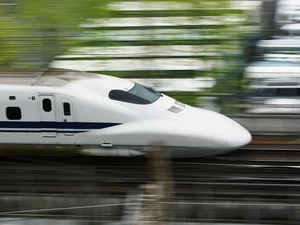 Tàu siêu tốc shinkansen ở Nhật. (Nguồn: transit-port.net)