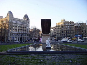 Quảng trường Catalunya ở thành phố Barcelona. (Nguồn: Wikipedia) 