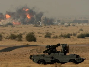 Một mục tiêu giả định bị máy bay Jaguar tiêu diệt trong cuộc diễn tập. (Nguồn: AFP/TTXVN)