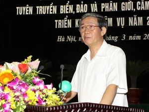 Ông Đinh Thế Huynh, Ủy viên Bộ Chính trị, Bí thư Trung ương Đảng, Trưởng Ban Tuyên giáo Trung ương phát biểu tại hội nghị. (Ảnh: Nguyễn Dân/TTXVN)