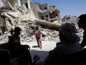 Cảnh đổ nát tại thị trấn Maaret al-Numan, tỉnh Idlib, miền Nam Syria ngày 13/6. (Nguồn: AFP/TTXVN)