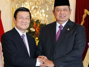 Tổng thống Cộng hòa Indonesia Susilo Bambang Yudhoyono đón Chủ tịch nước Trương Tấn Sang. (Ảnh: Nguyễn Khang/TTXVN)