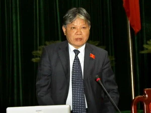 Bộ trưởng Bộ Tư pháp Hà Hùng Cường phát biểu ý kiến. (Ảnh: Thái Bình/TTXVN)