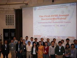 Các đại biểu tham dự Hội thảo nghiên cứu khoa học của nghiên cứu sinh tại Pháp. (Ảnh: Lê Hà-Trung Dũng/Vietnam+)