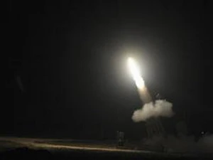 Hệ thống phòng thủ tên lửa Iron Dome của Israel được phóng ở gần thành phố Ashdod ngày 21/11. (Nguồn: AFP/TTXVN)