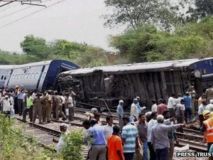 Một vụ tai nạn tàu hỏa tại Ấn Độ. (Ảnh: PTOI)