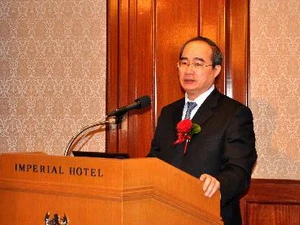 Phó Thủ tướng Nguyễn Thiện Nhân phát biểu tại Diễn đàn hợp tác giáo dục Việt-Nhật. (Ảnh: Minh Sơn/TTXVN)