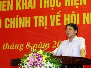 Ông Bùi Thanh Sơn, Thứ trưởng Bộ Ngoại giao, Ủy viên Ban cán sự Đảng ngoài nước phát biểu tại Hội nghị. (Ảnh: Trọng Đức/TTXVN)