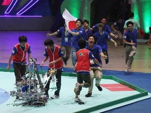 Niềm vui chiến thắng của đội Nhật Bản. (Ảnh: Trần Lê Lâm/TTXVN)