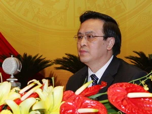 Trưởng Ban Đối ngoại Trung ương Hoàng Bình Quân, đoàn đại biểu Đảng bộ tỉnh Tuyên Quang, trình bày tham luận tại Đại hội Đảng lần tứ XI. (Ảnh: TTXVN)